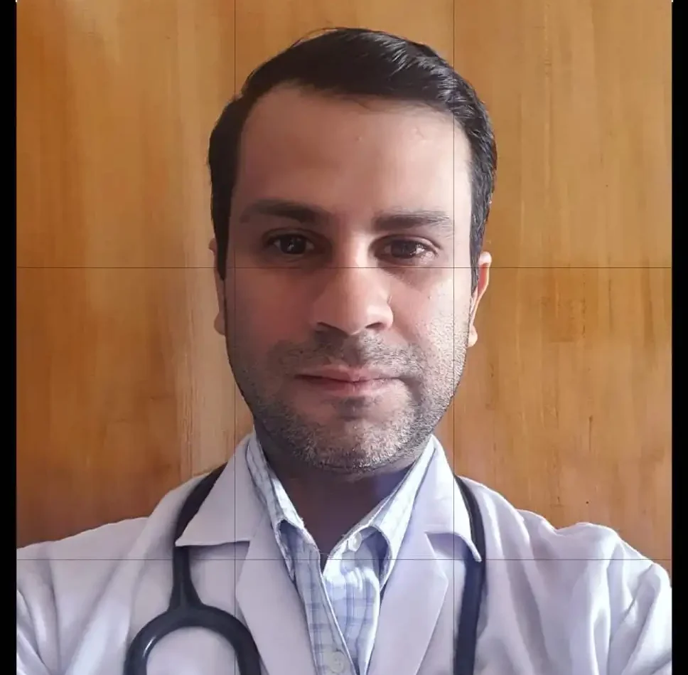 Dr. Akhil Chopra